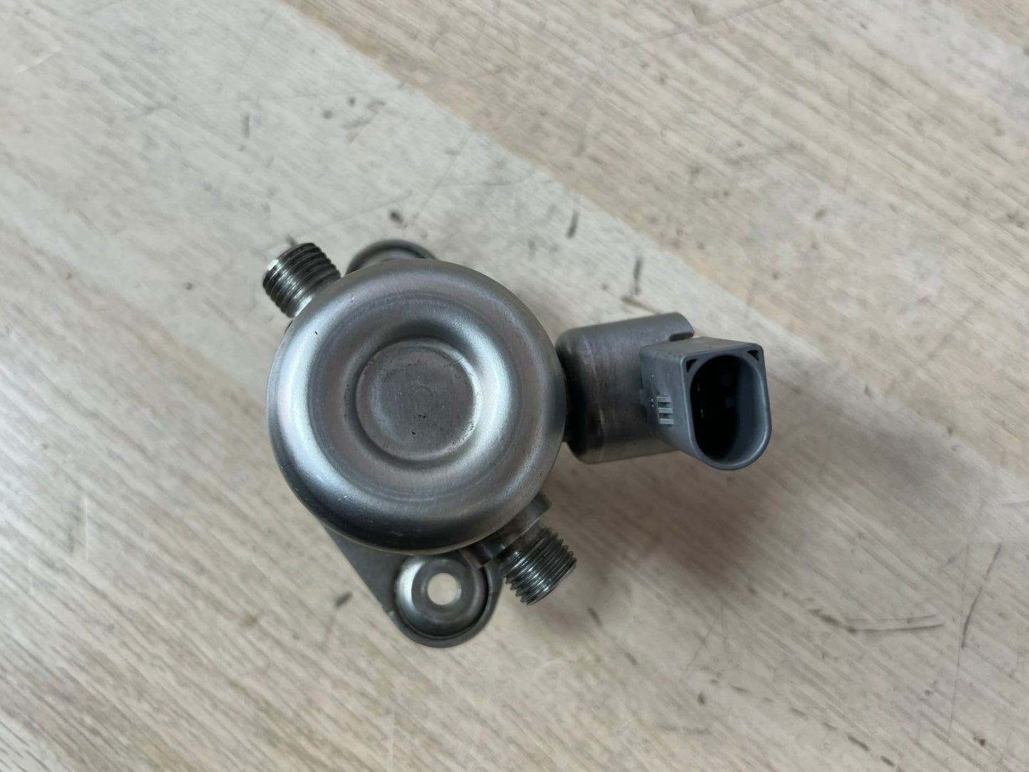 2010-2013 BMW High Pressure Fuel Pump 7610761 135i, 335i, 535i, 640i, X3, X4 N55
