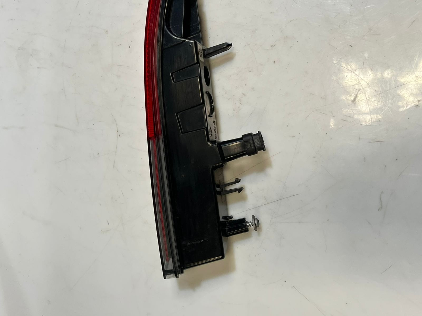 2025 BMW xDrive40 xDrive50 Rear RED TAIL Light Led Bumper BRACKET 7953780 OEM