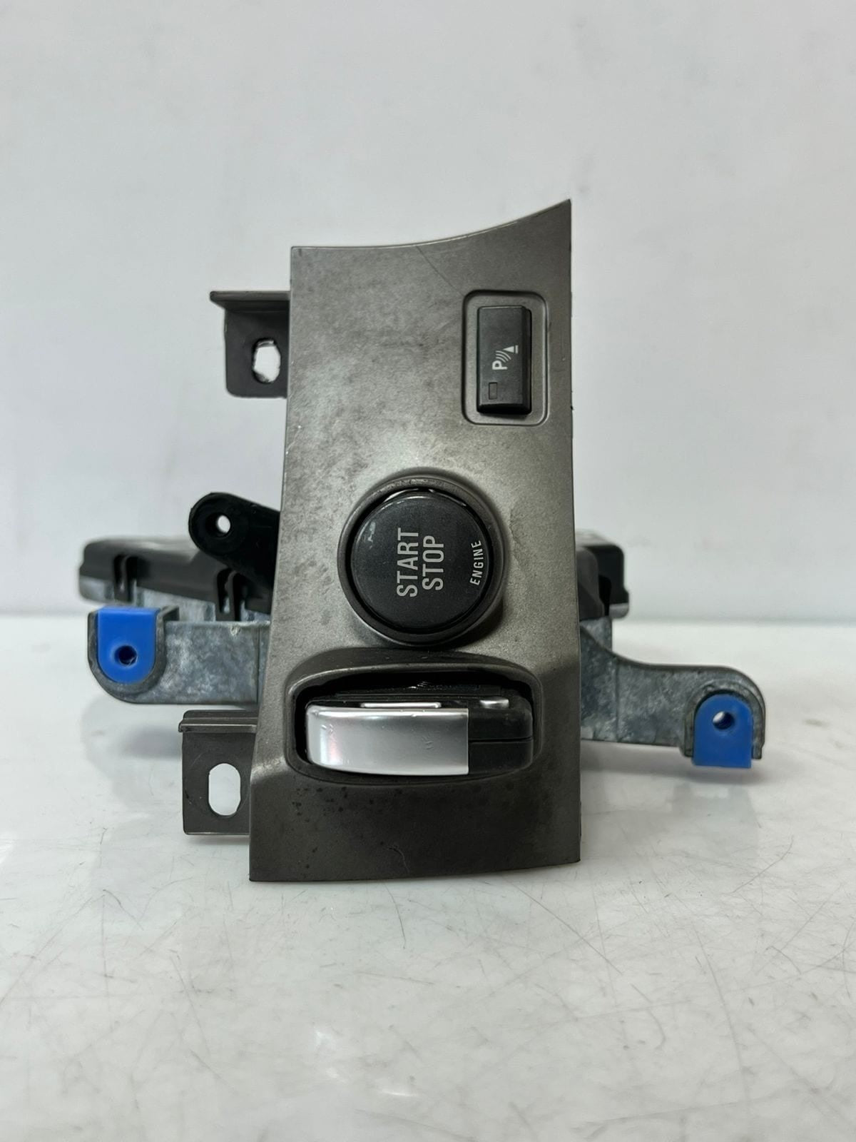 2002-2005 BMW 7 E65 E66 IGNITION MODULE START STOP KEY 5WK48017 6941225
