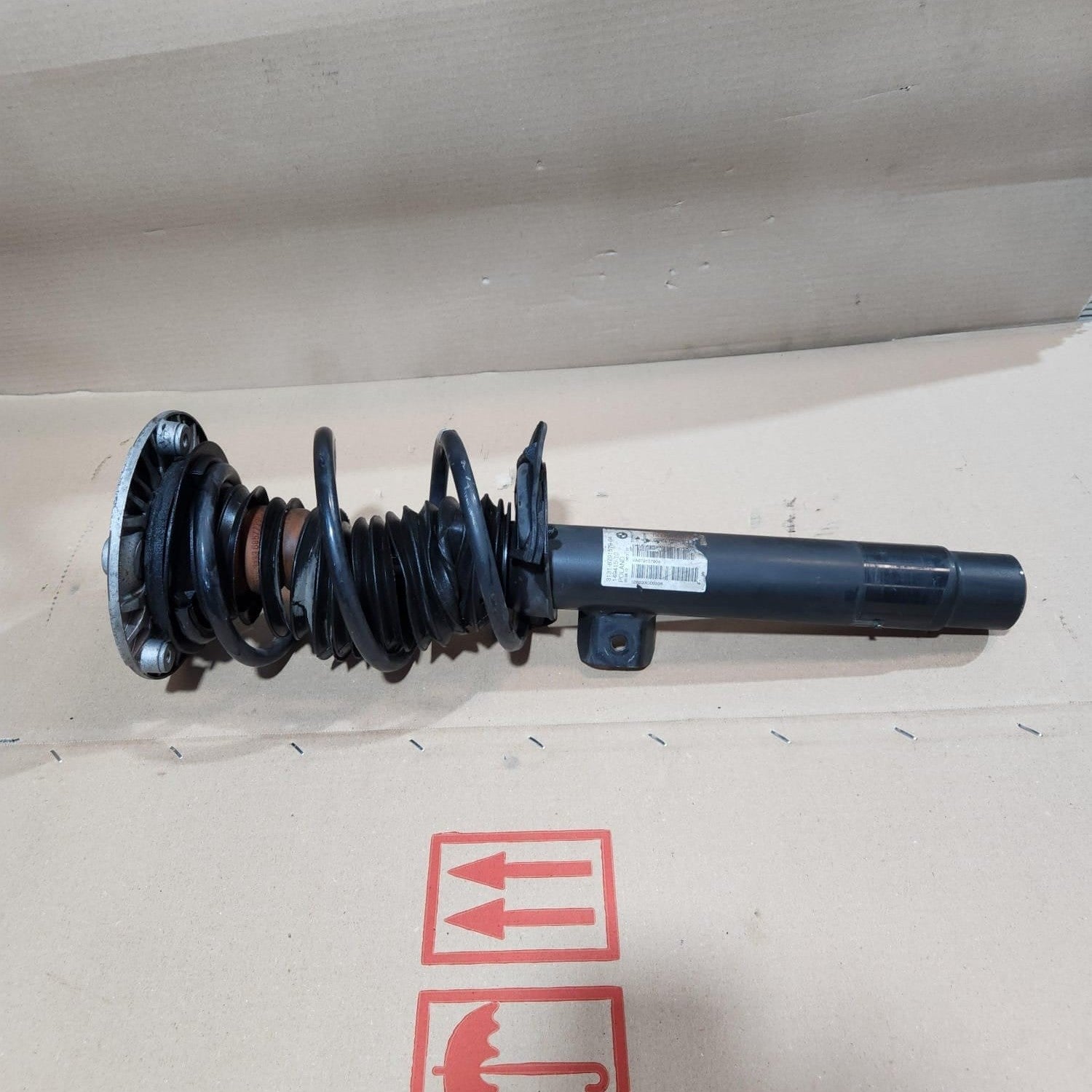 2012-2016 BMW 328i Front Shock Absorber With Coil Spring 6791579 F30 F31