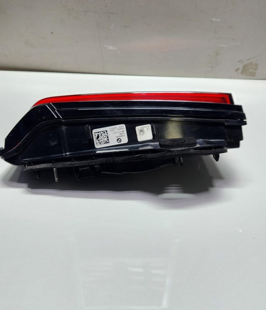 2017-2022 BMW 740i Tail Light Left H7985464302 7 Series G11 and G12 OEM 