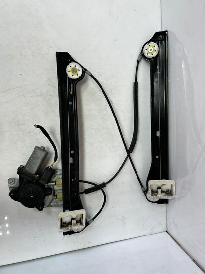 2011-2016 Mini Cooper Countryman Front Window Regulator With Motor 9800565