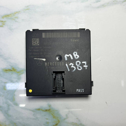 07-14 Mercedes-Benz S550 Central Gateway Control Module A2215402762 W221 W216 CL