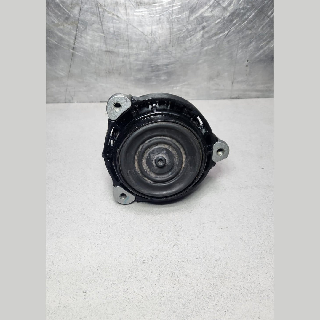 2016-2023 BMW G20 330I Engine Mount Left 9488383 X3 G01 X4 G02 5 Series G30 G31
