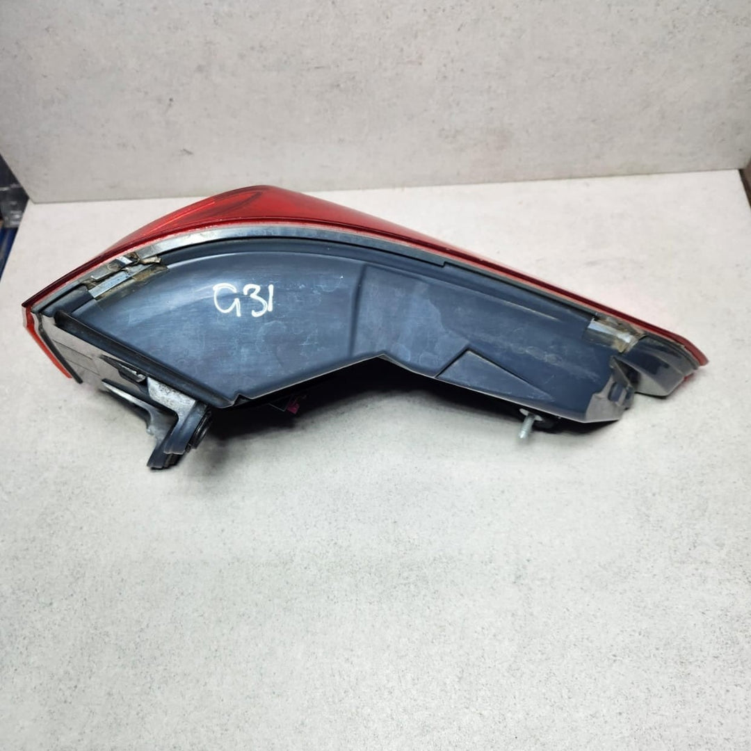 BMW 5 Touring Rear Tail Light Left Outer Led 7388947 5 Series G31