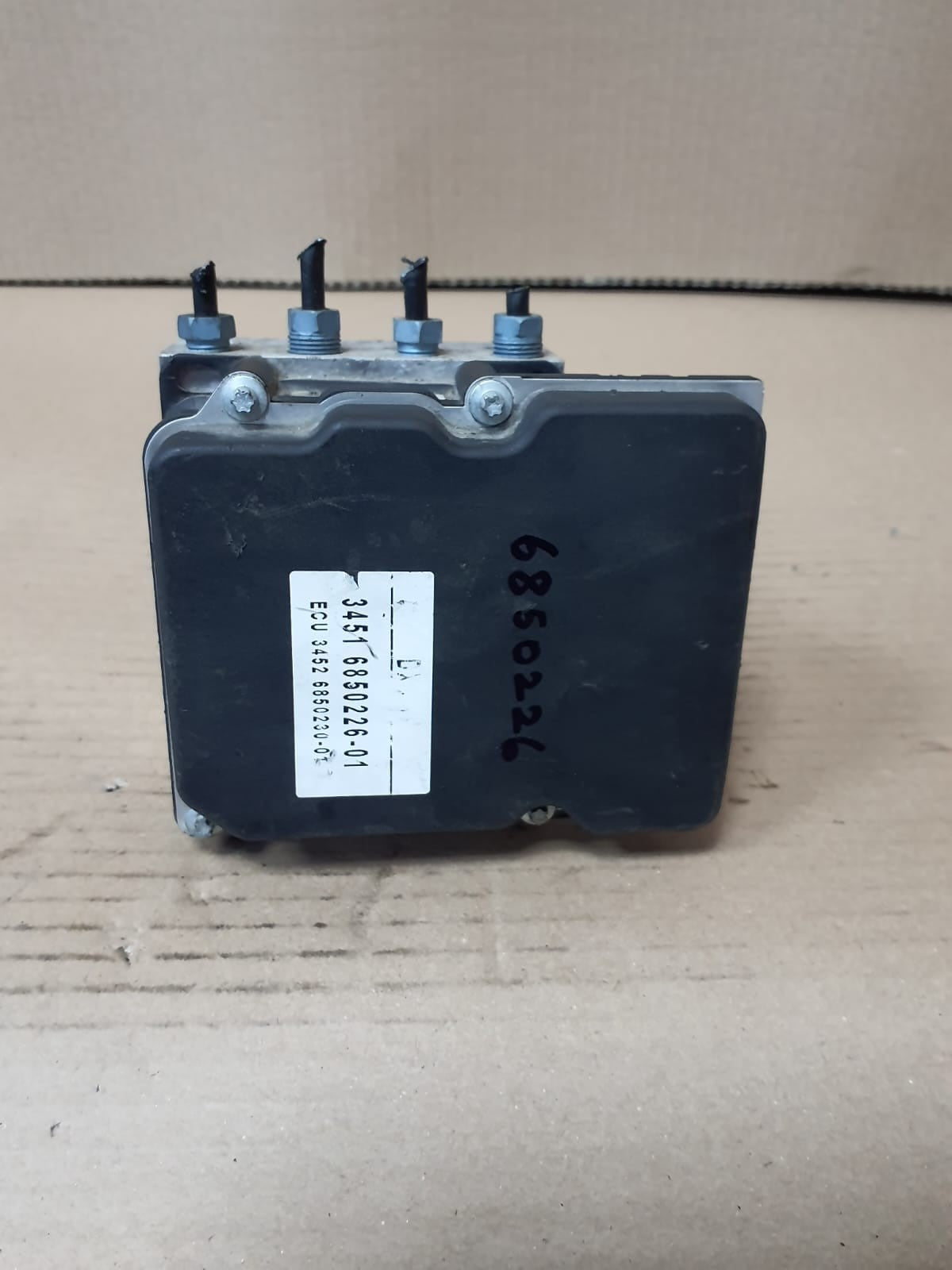 2012 BMW X1 E84 E90 2.0L Pre-LCI ABS ANTI LOCK BRAKE Pump Control Unit 6850226