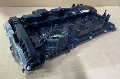 OEM BMW Cylinder Head Cover For B58B30P 2023 TO 2025 7952876 Geniune
