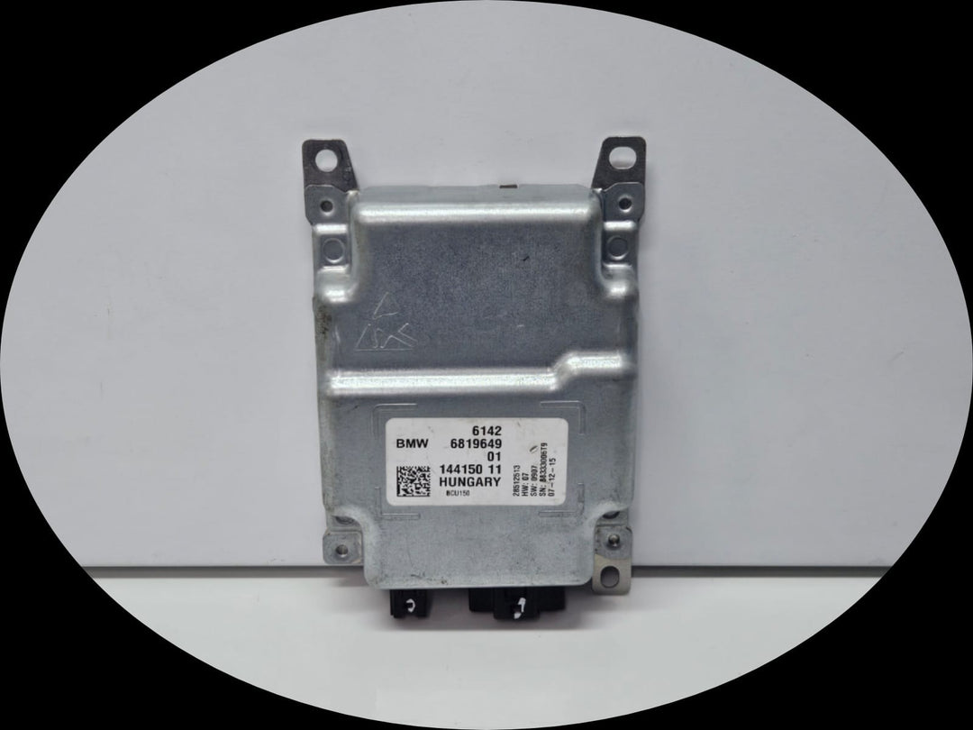 6819649-2017-2019 BMW 750i G11 G12 Battery Charge Control Module OEM