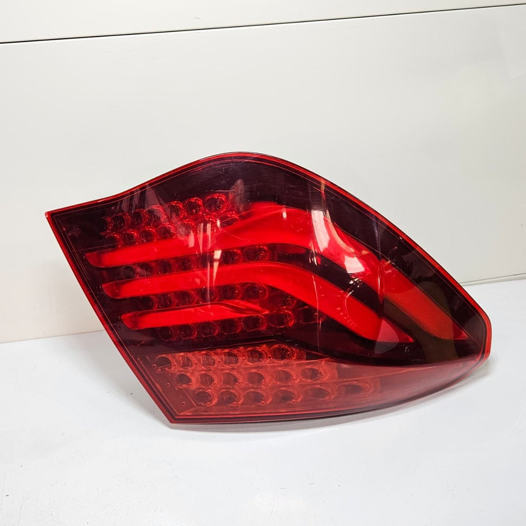OEM BMW 7 Series F01 F02 LCI Tail Light Assembly 7300267 Rear Left