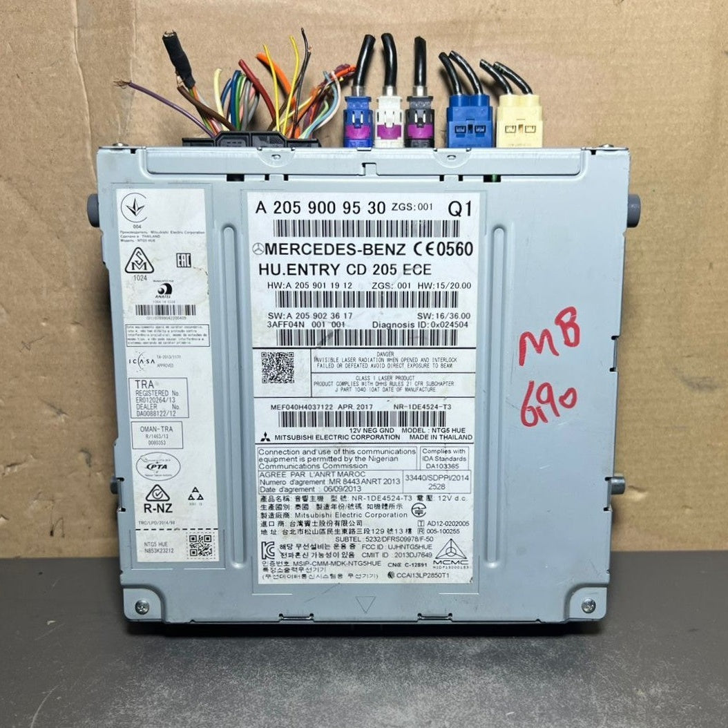 14–18 Mercedes-Benz W205 C-Class Radio Audio Head Unit CD Player A205 9009530