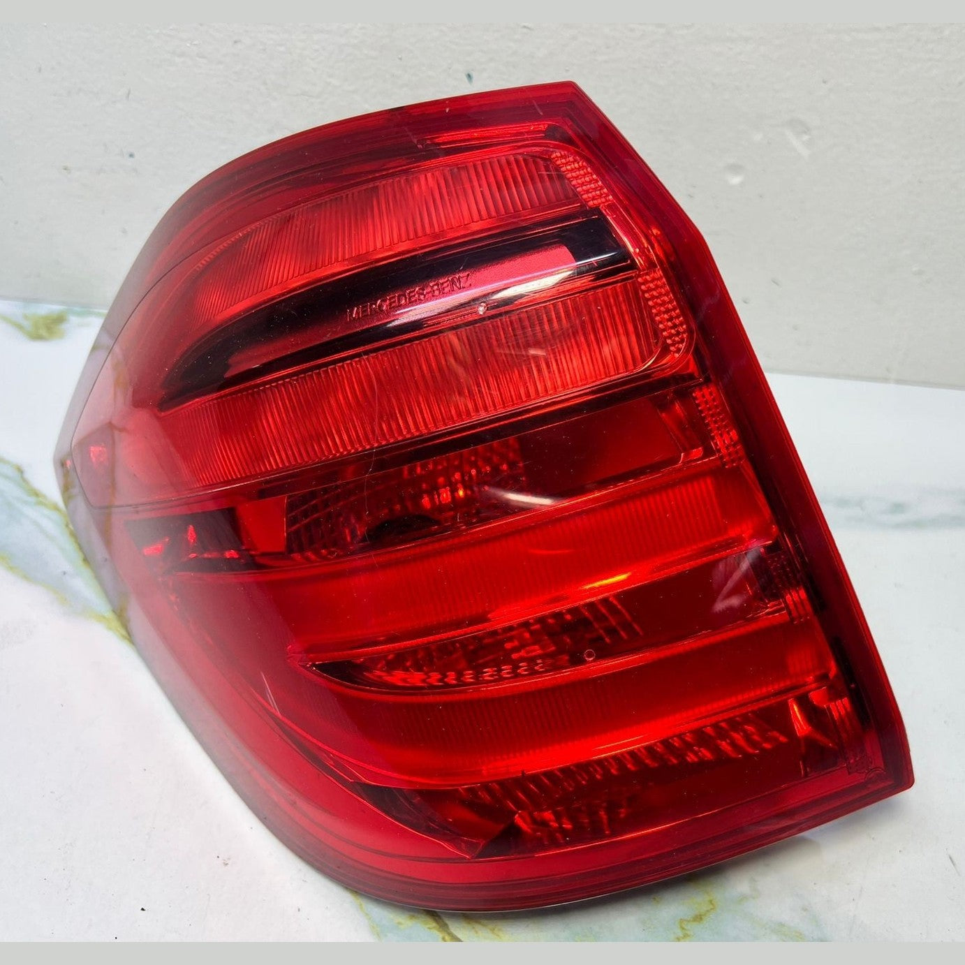 Mercedes W166 GL350 Rear Left Side LED Tail Light Brake Stop Lamp A166 9067301