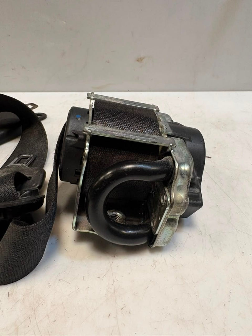 BMW 2 Series Active Tourer F45 GT F46 Front Right Front Seatbelt 627941400 OEM