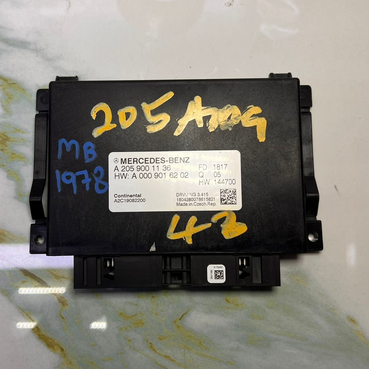 Mercedes-Benz Transmission Control Unit A 205 9001136 W205 C-Class