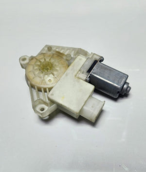 2018-2020 BMW 530e Window Regulator Motor 7455081 G12 740Li and 5 Series OEM