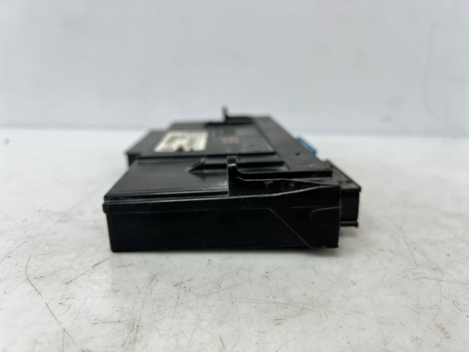 2007-2008 BMW 323i 320i E90 Body Control Module BCM 9177986 OEM