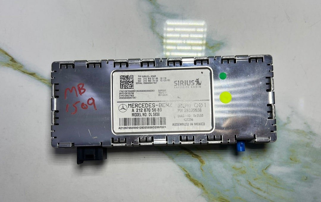 10-15 Mercedes E350 E-Class W212 Satellite Radio Control Module A212 8705689 OEM