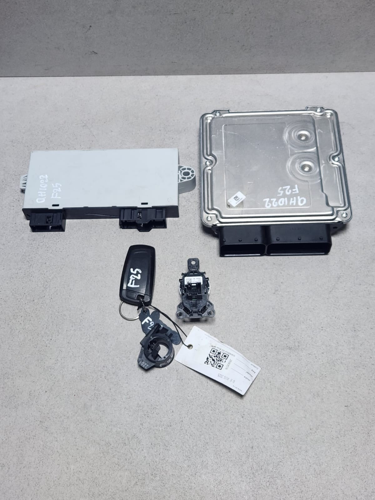 BMW Engine Control Unit 8574100 X3 F25 3.0 DIESEL N57D30A ECU SET