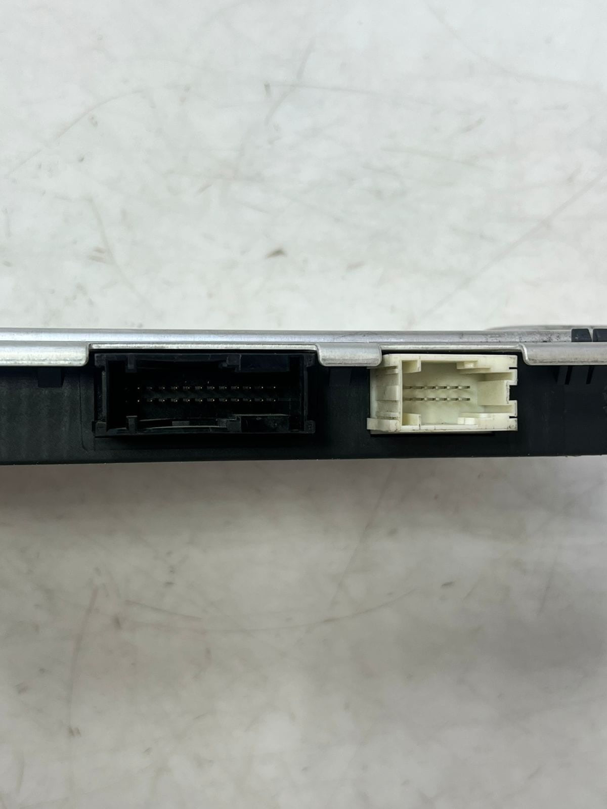 2011-2017 BMW F01 F02 F03 F04 F10 F07 F12 740i Footwell Control Module 9232178