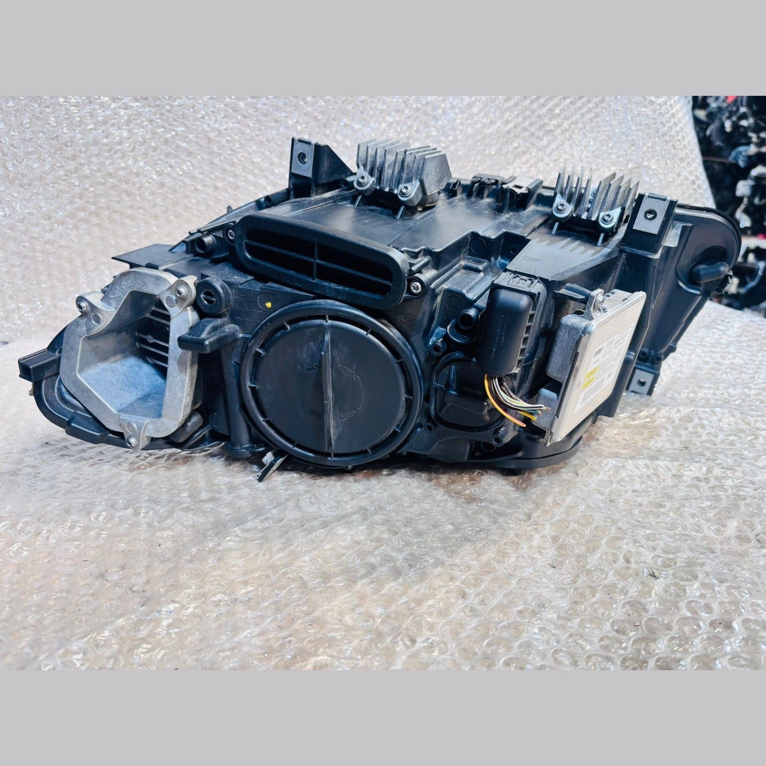 Bmw 5 Series 520I 535I 540I 550I F10 Headlight Xenon Daynamic 2011 RHS 7203256