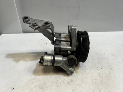 2008-2010 BMW 528i E81 E87 E90 E91 N52B25 2.5P Power Steering Pump 7539015 OEM