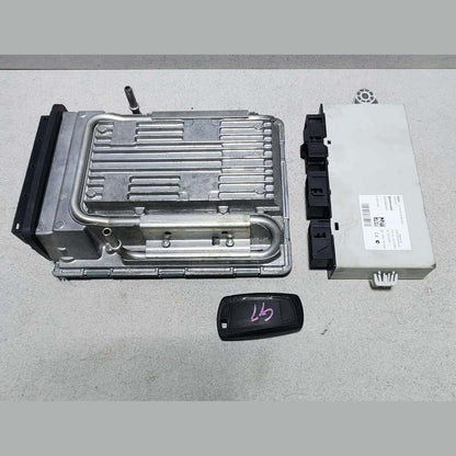 2009-2015 BMW 750i Engine Control Module 7609670 N63 V8 4.4 ECU SET F02
