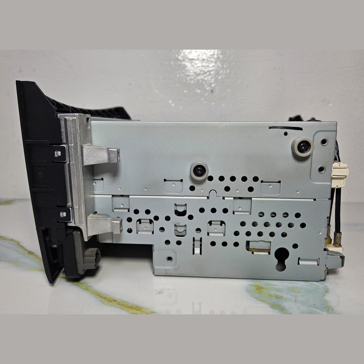 2012–2014 Mercedes-Benz W212 E-Class Hybrid Head Unit CD Player A212 9005327 OEM