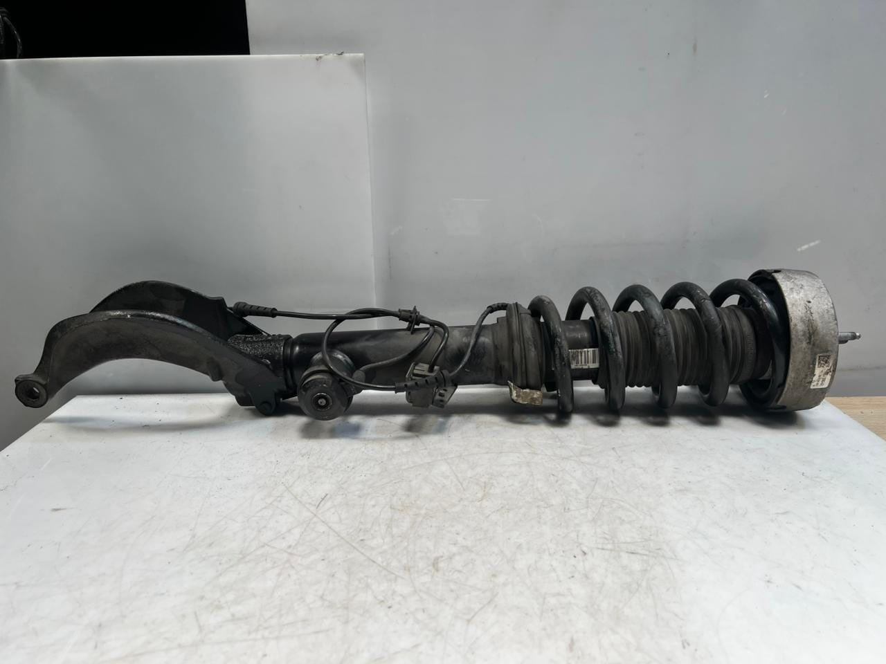 2015-2017 BMW X5 F15 F16 X6 30D M50D FRONT Shock Absorber 6875083 OEM