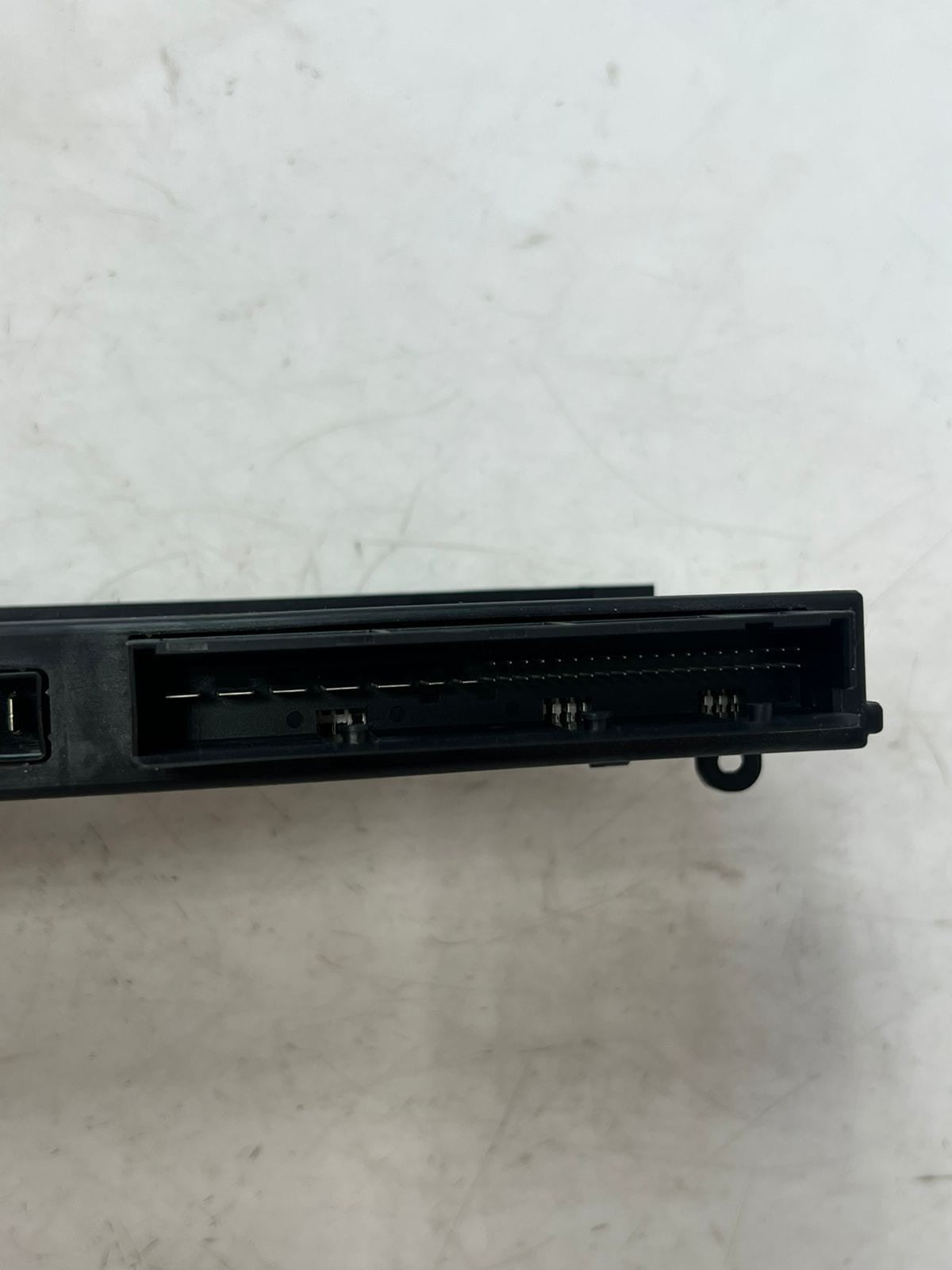 BMW 5, 3 Series F10 F11 E90 E91 E92 E93 Body Control Module BCM 9228491 OEM