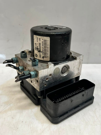 2013 BMW 320i 3' F30 F31 DSC HYDRAULIC ABS Pump Module 6862246 OEM