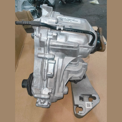 BMW G01 X3 xDrive 30e Transmission Transfer Case ATC13 7888875 2023 15 KM