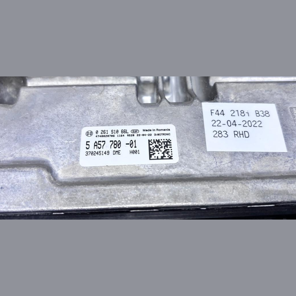 BMW F44 218i B38 22-04-2022 ENGINE CONTROL UNIT RHD  COMPLETE SET- (5A57780)
