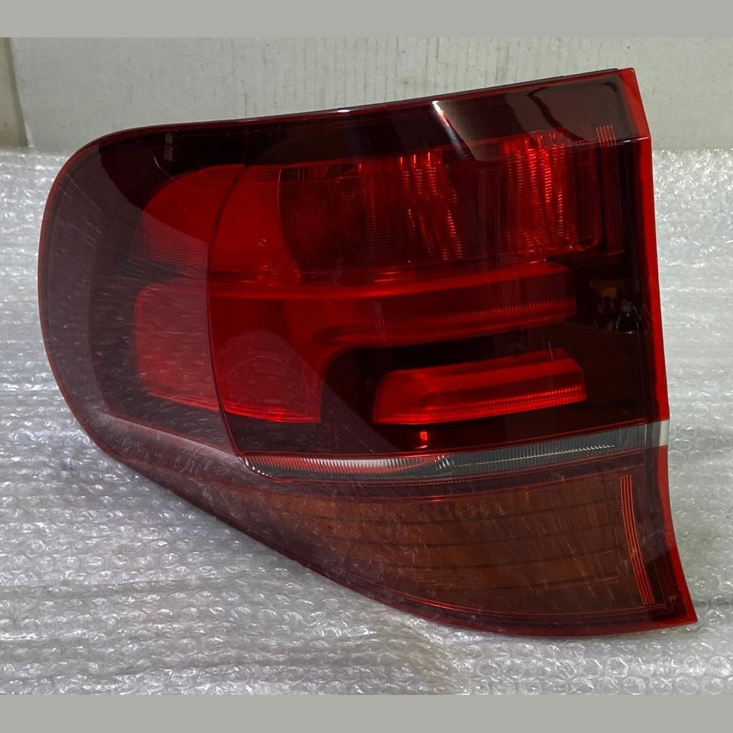 OEM BMW X5 E70 Rear Light Lamp LED Retrofit Trim In The Side Panel Right 7227790