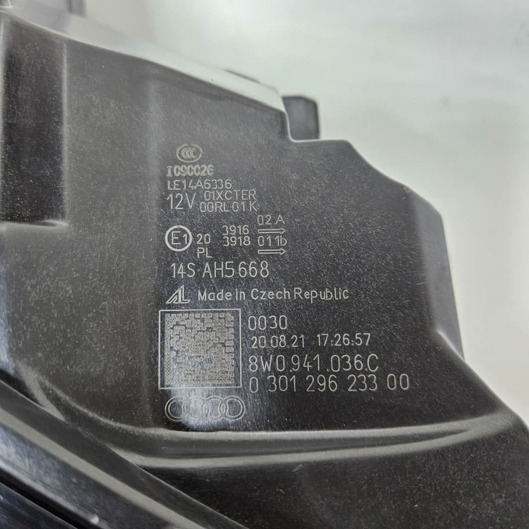 2017-2020 Audi A4 S4 RS4 B9 Headlight 8W0941036C Used