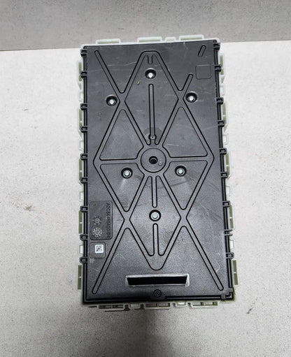 2016-2019 BMW 740i Body Domain Control Module 6820916 7 Series G11 G12