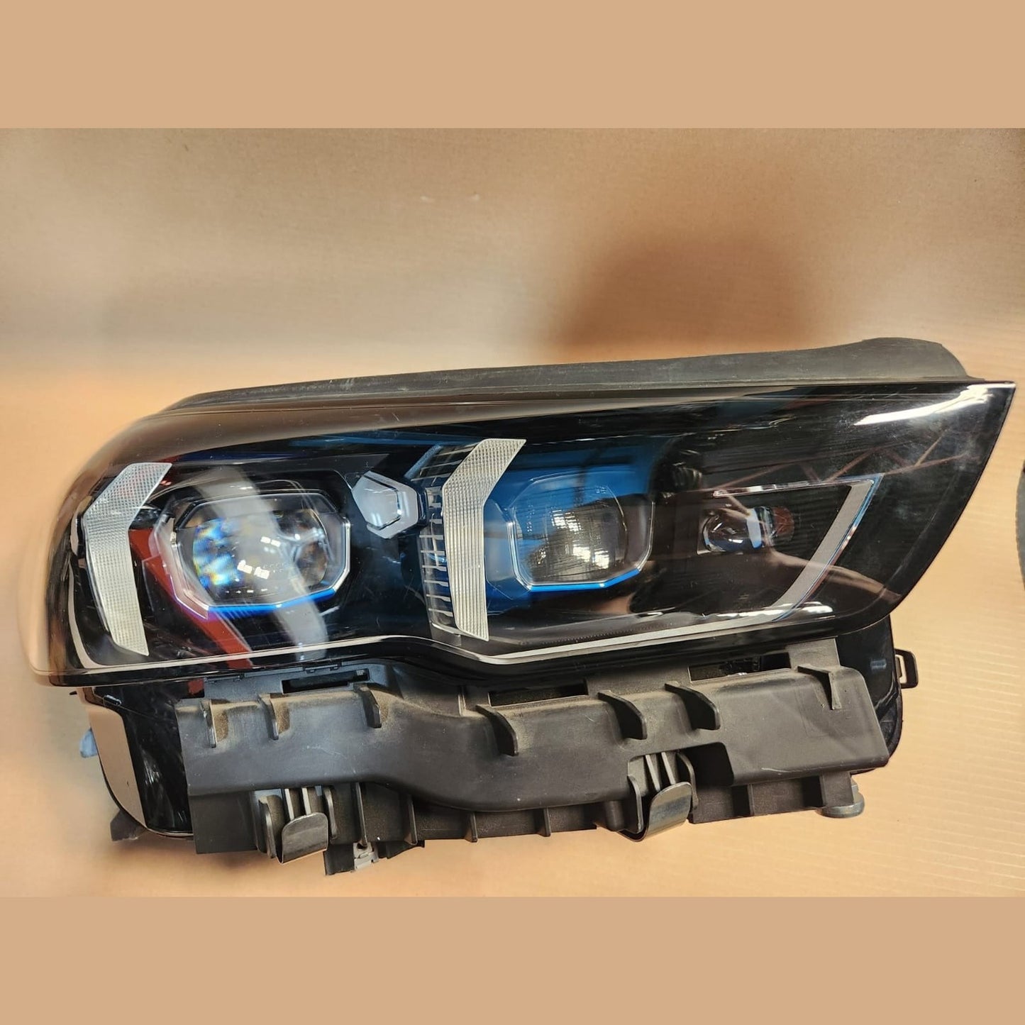 Genuine BMW Adaptive LED Headlight 5A798D2 5 Series G60 G61 and M5