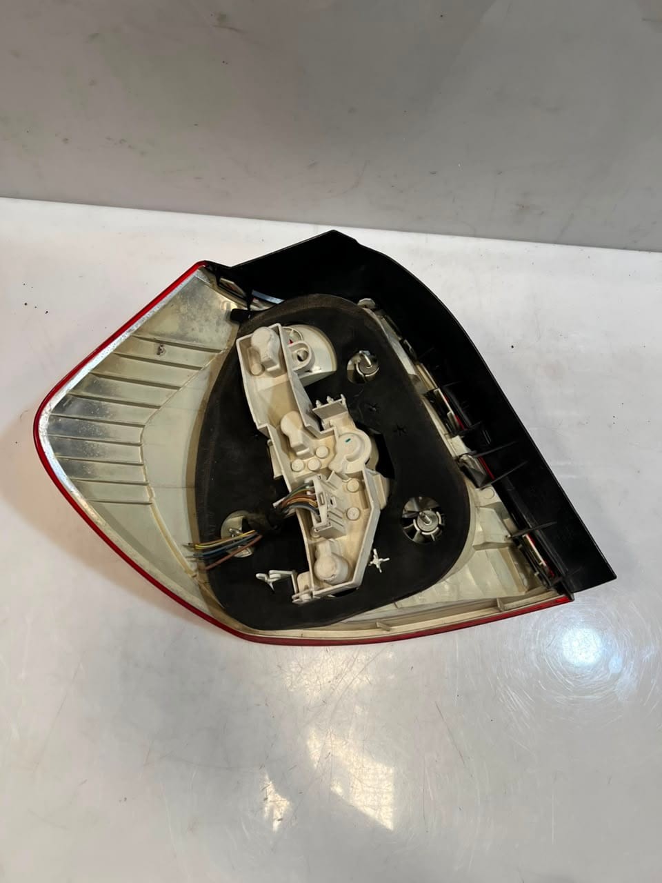 BMW 1' E81 E87 LCI 120i Rear Tail Light  RIGHT LEFT BACK LIGHT 7181298 7181297 