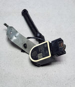 Load image into Gallery viewer, 2011-2016 BMW 528i Height Level Sensor 6784072 K1600GT K1600GTL and 1 Series F20