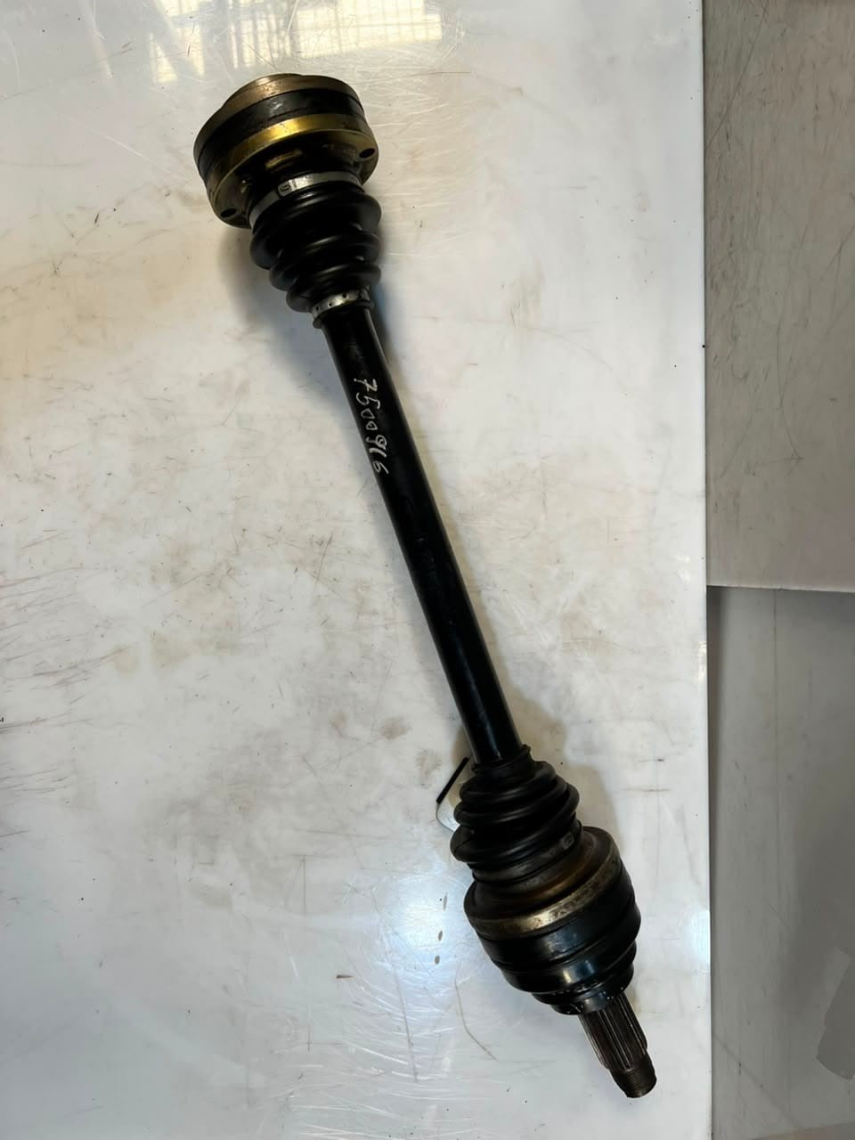 1999-2006 BMW X5 E53 Rear Output Drive Shaft AXLE 7500916 OEM