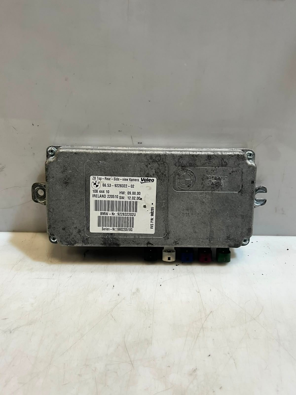2011-2016 BMW 550i F10, F12 650i, F01 740Li Camera Control Module 9228322