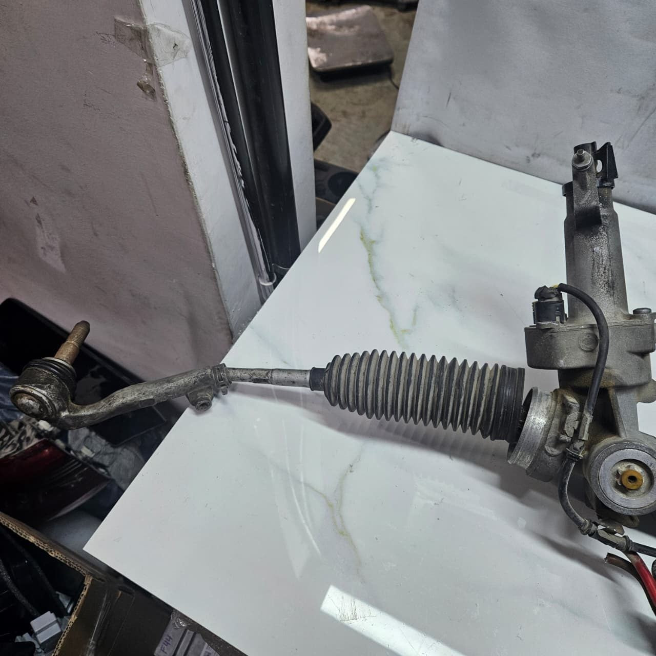 OEM BMW F20, F21, F22, F30 Power Steering Rack RHD 6854982 OEM