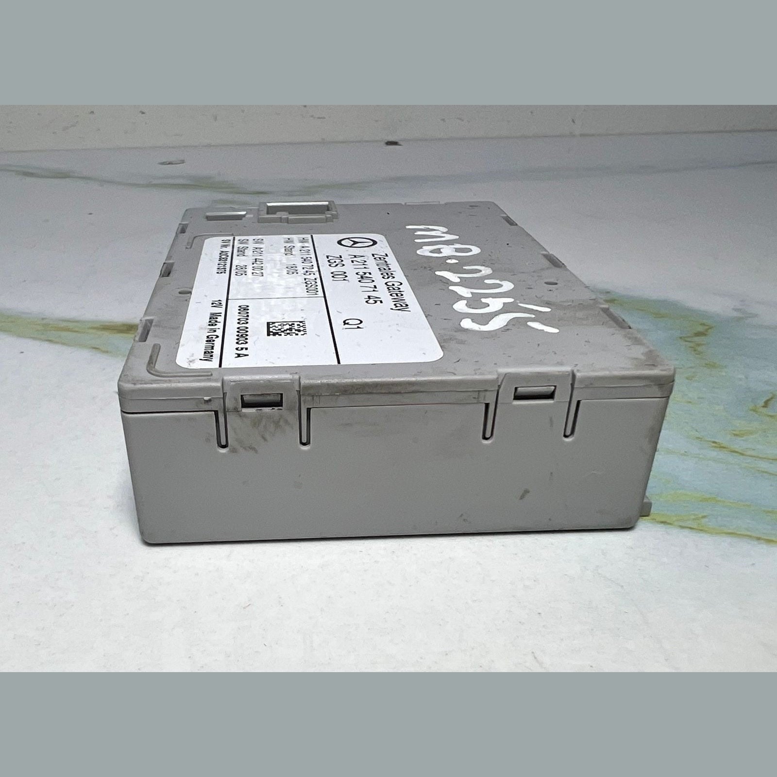 2006-2009 Mercedes E320 Central Gateway Control Module A2115407145 W211 E-Class