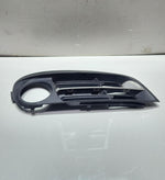Load image into Gallery viewer, 2009-2016 BMW 535i Front Right Fog Light Grille 7331736 5 Series F10 and F11 OEM