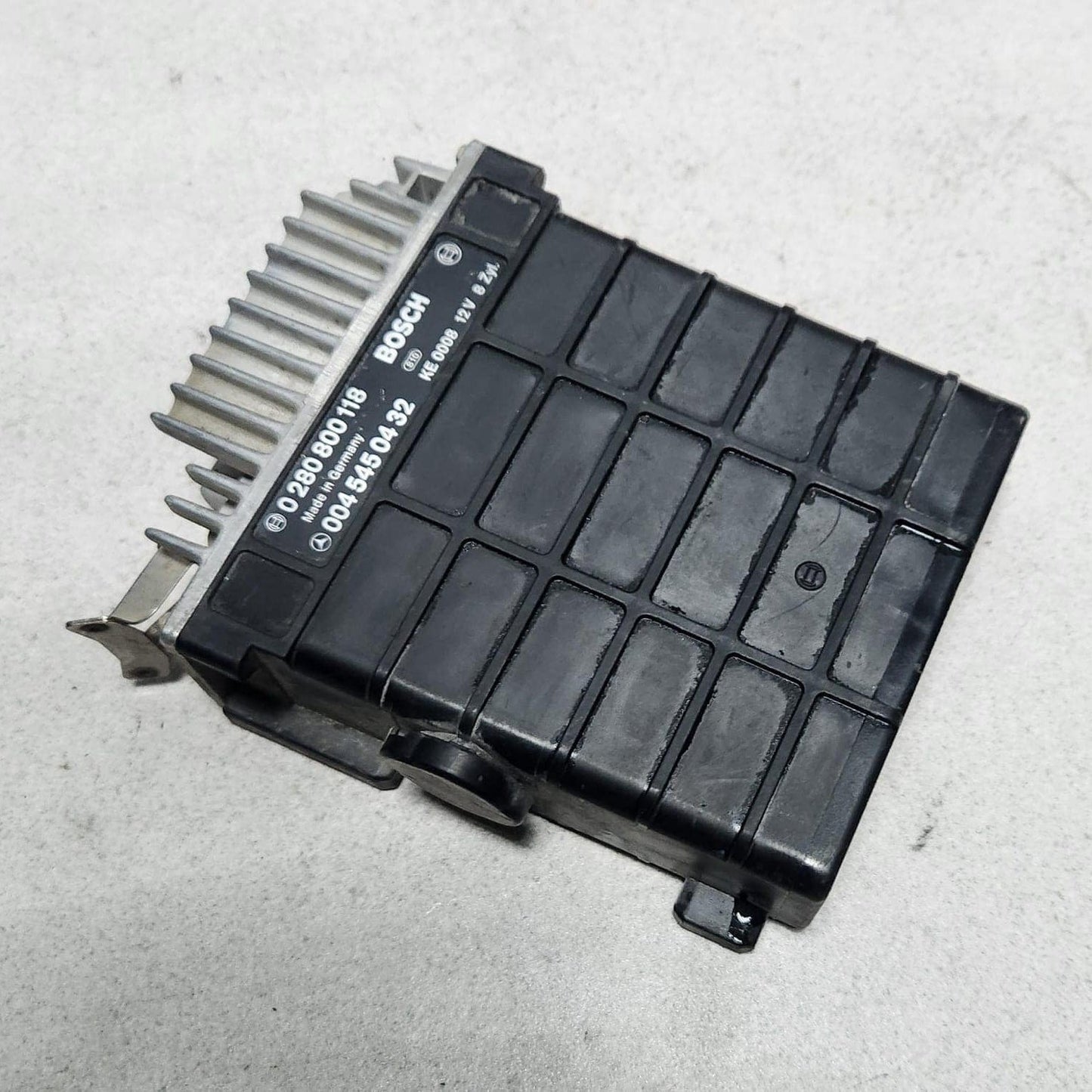 1986-1991 Mercedes-Benz 420SEL Engine Control Unit 0280800118 C126 420SE