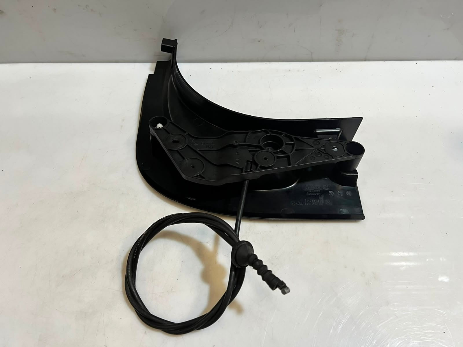 BMW 5 Series F10 F11 Side LATERAL TRIM Panel Lower Front Left Black FL 9162737