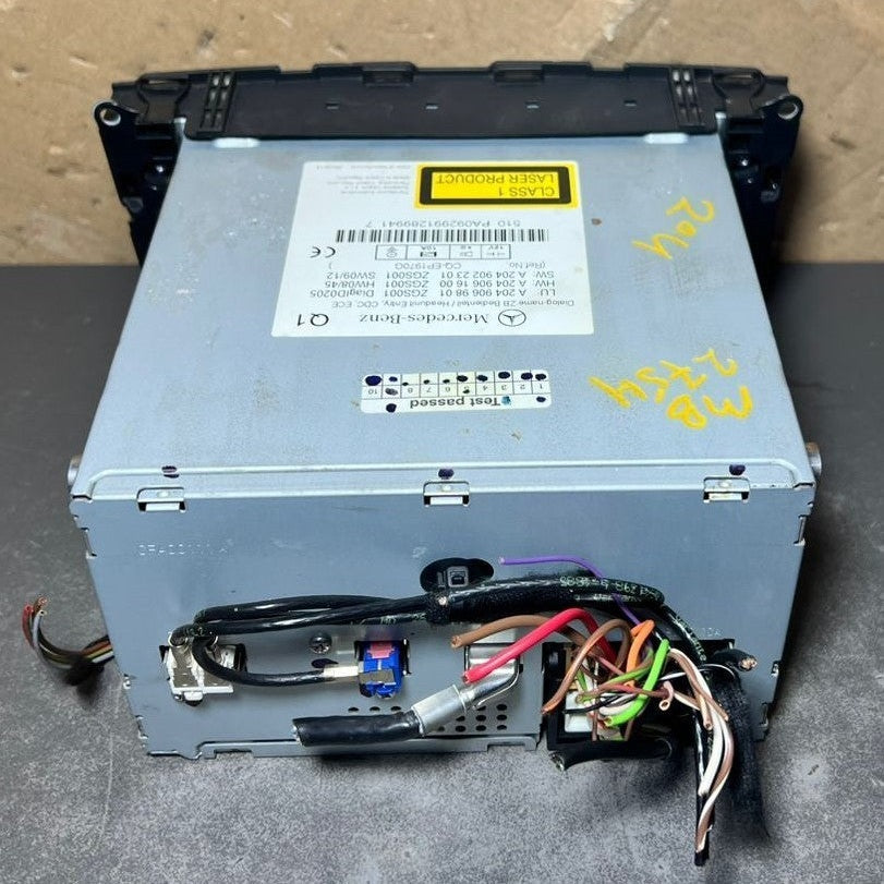 08–10 Mercedes-Benz W204 C-Class Radio Audio Head Unit CD Player A204 9069801
