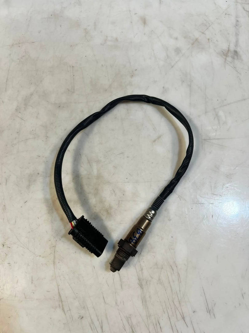 2018-2020 BMW 530e  F20 G01 F21 F22 F30 F31 G30 G31 G11 Oxygen Sensor 8631047