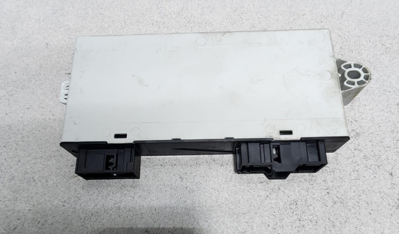 2009-2012 BMW 750i Engine Control Module 7598345