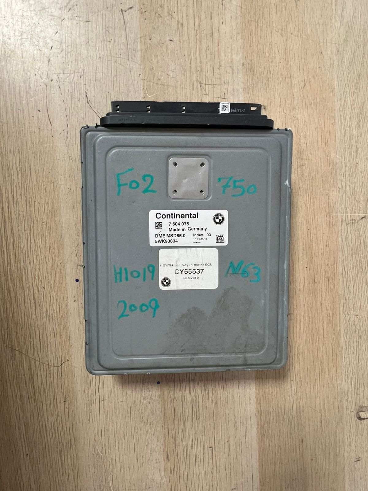 2009-2012 BMW 750i F02 N63 4.4 V8 Engine Control Module 7604075 ECU SET