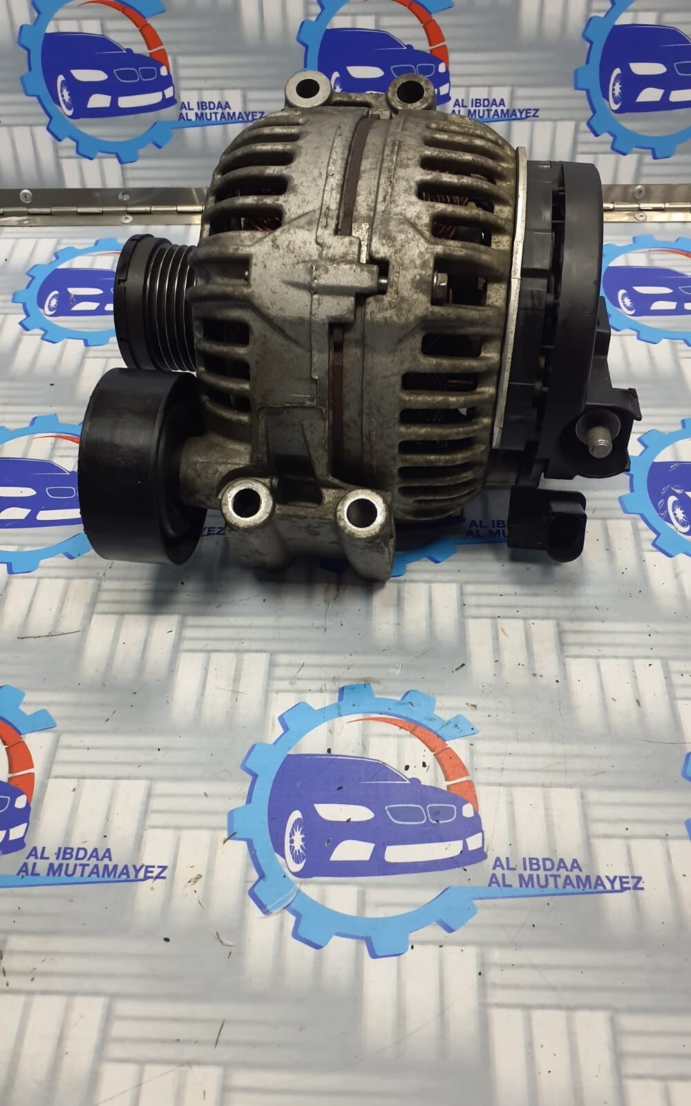 BMW E87 E46 E90 E91 E60 E83 Alternator Alternator 150A 7532966