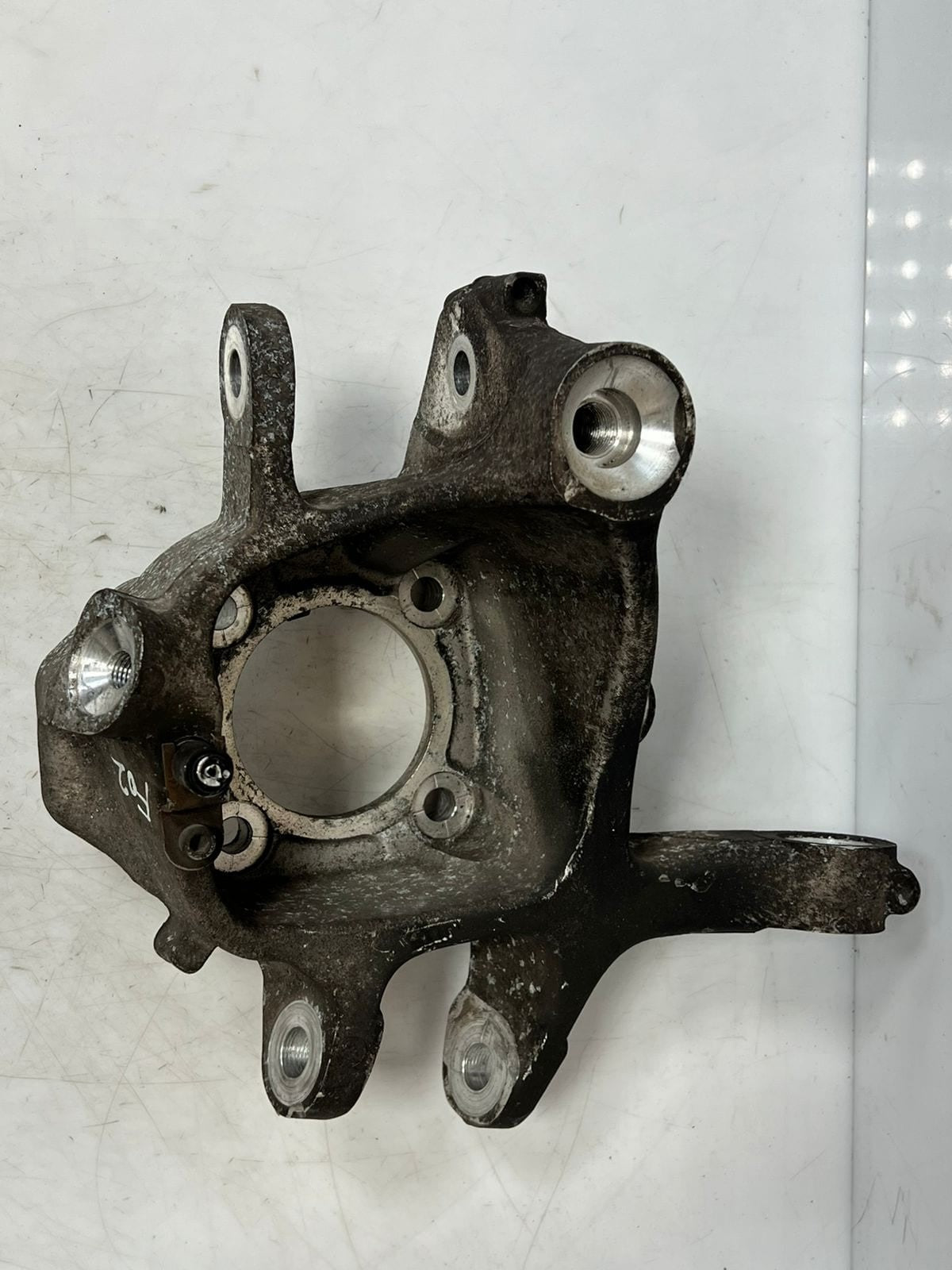 2010-15 BMW 740i 7 Series F01 F02 F03 F04 Rear Wheel Hub KNUCKLE BEARIN 6797448